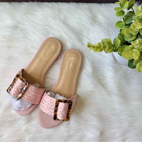 Scoop NYC Shoes - Scoop Rolie Tortoise Buckle Pink Raffia Slide Flat Sandal Size 7.5